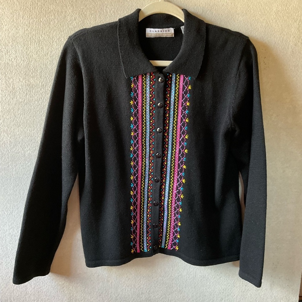 Marisa Christina cardigan. Black w embroidery. Size S